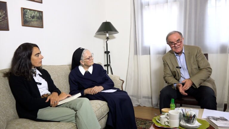 Lanzamiento – Historia de la Familia de Bellavista